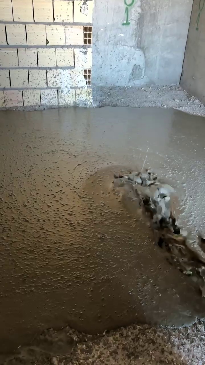 اجرای فوم بتن برای کف سازی تاجی