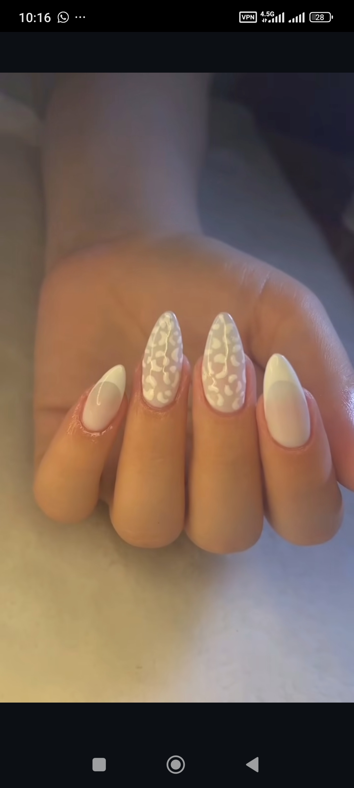 خدمات تخصصی کاشت ناخن صالح پور