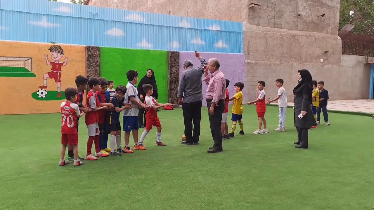 پیش دبستان و دبستان  غیردولتی ساحل دانش