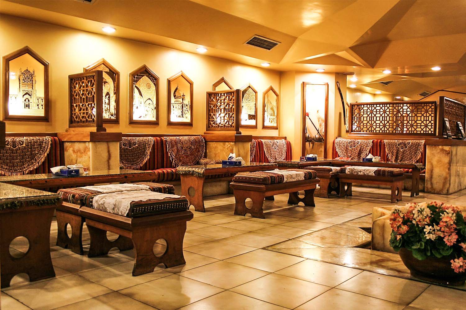 هتل پنج ستاره بین‌المللی هرمز