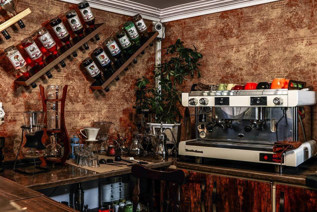 کافی شاپ پاییز ۹۸