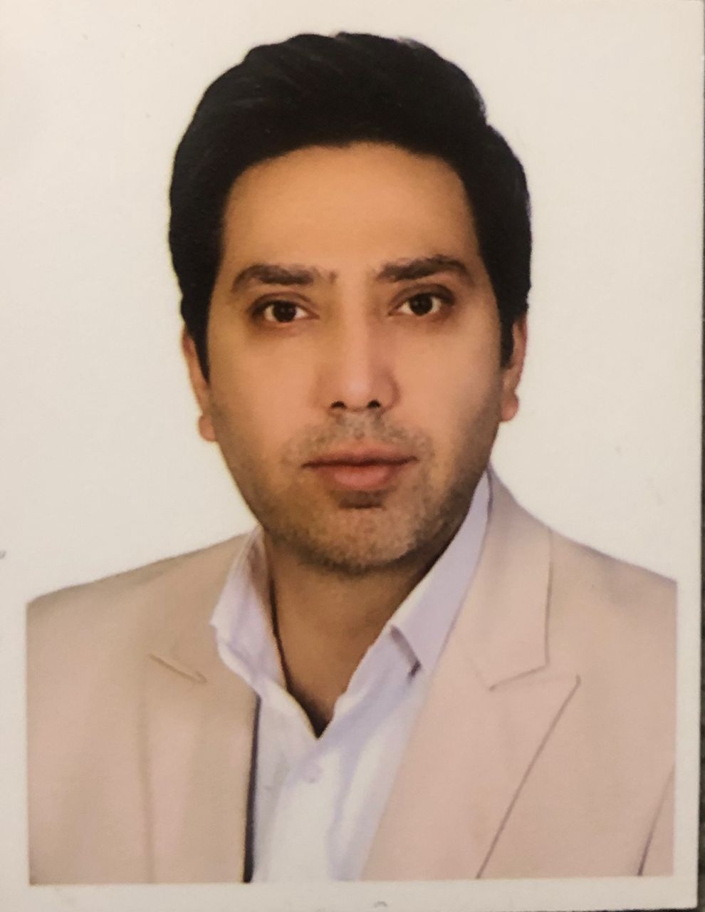 وکیل مهرداد ششگل