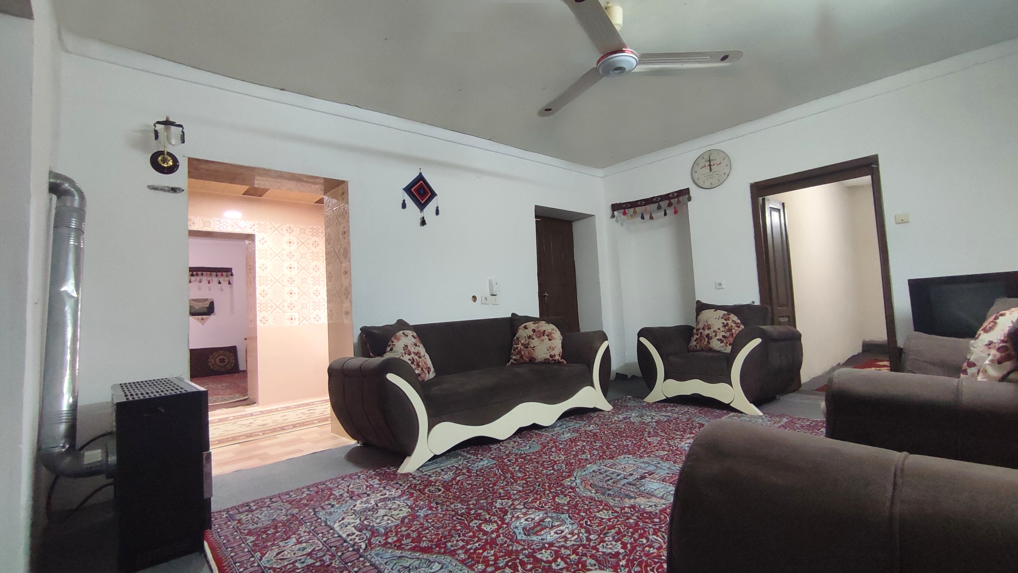 اقامتگاه بومگردی شمعدونی