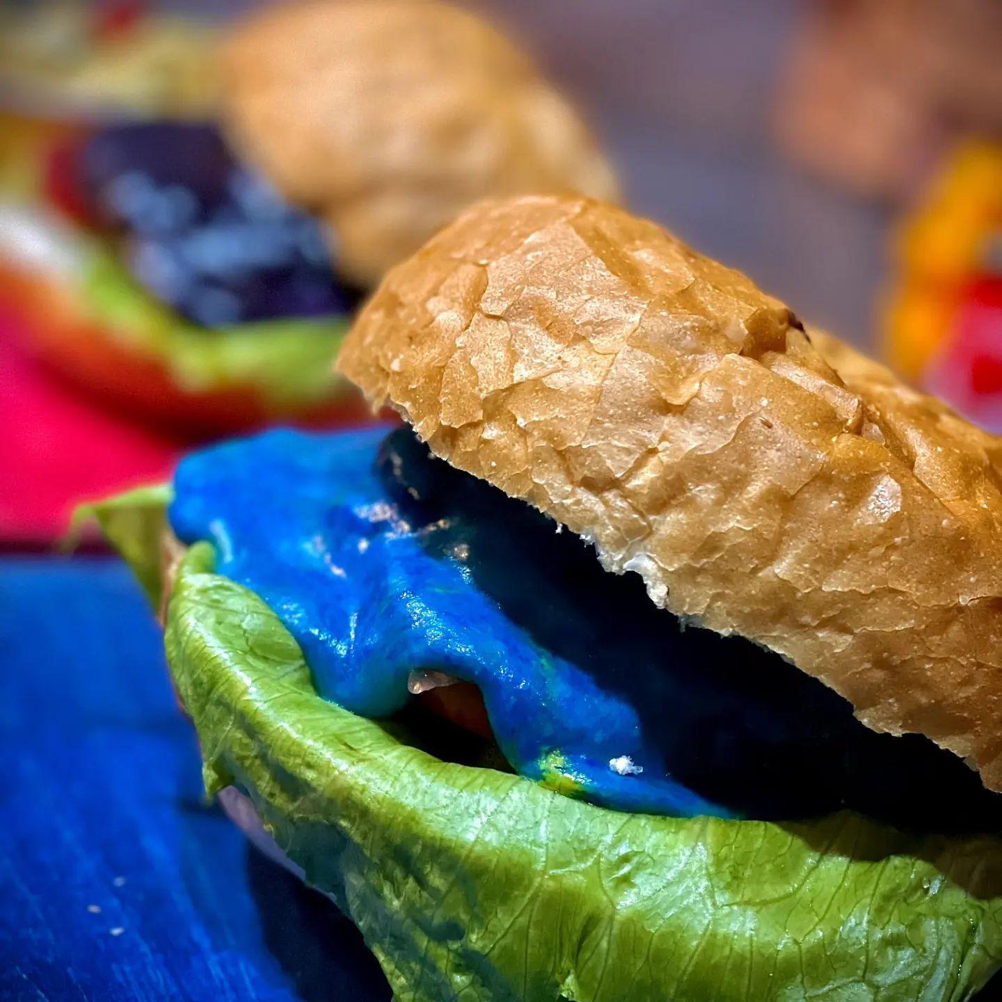 .برگر ذغالي انزلي