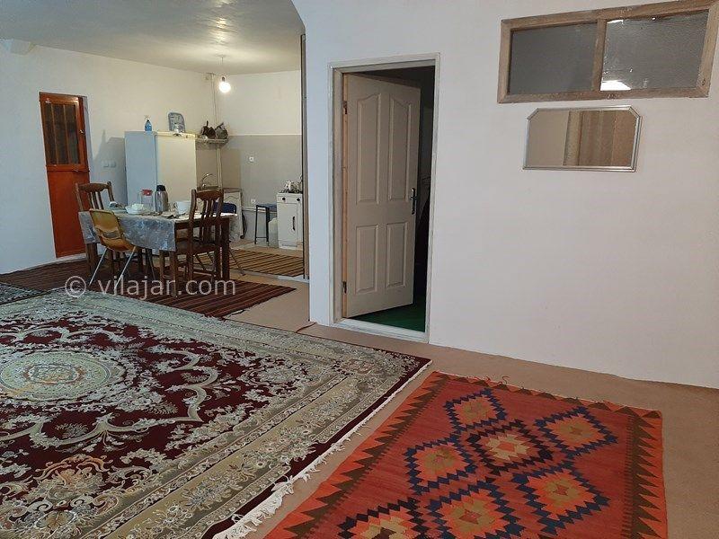 اقامتگاه بوم گردی گلوسنگ