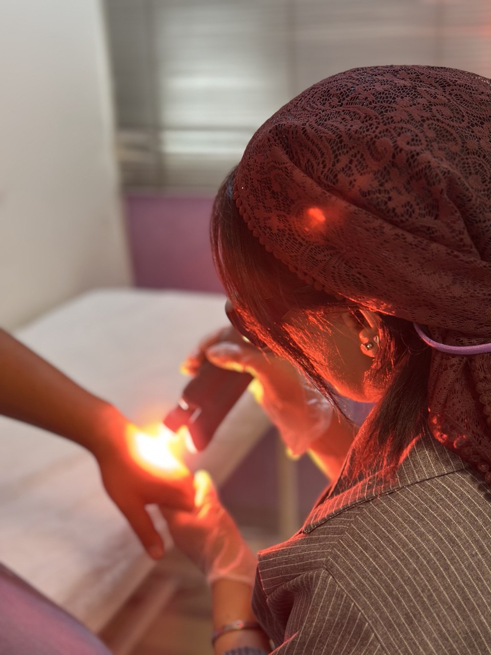 مرکز تخصصی لیزر میلادی