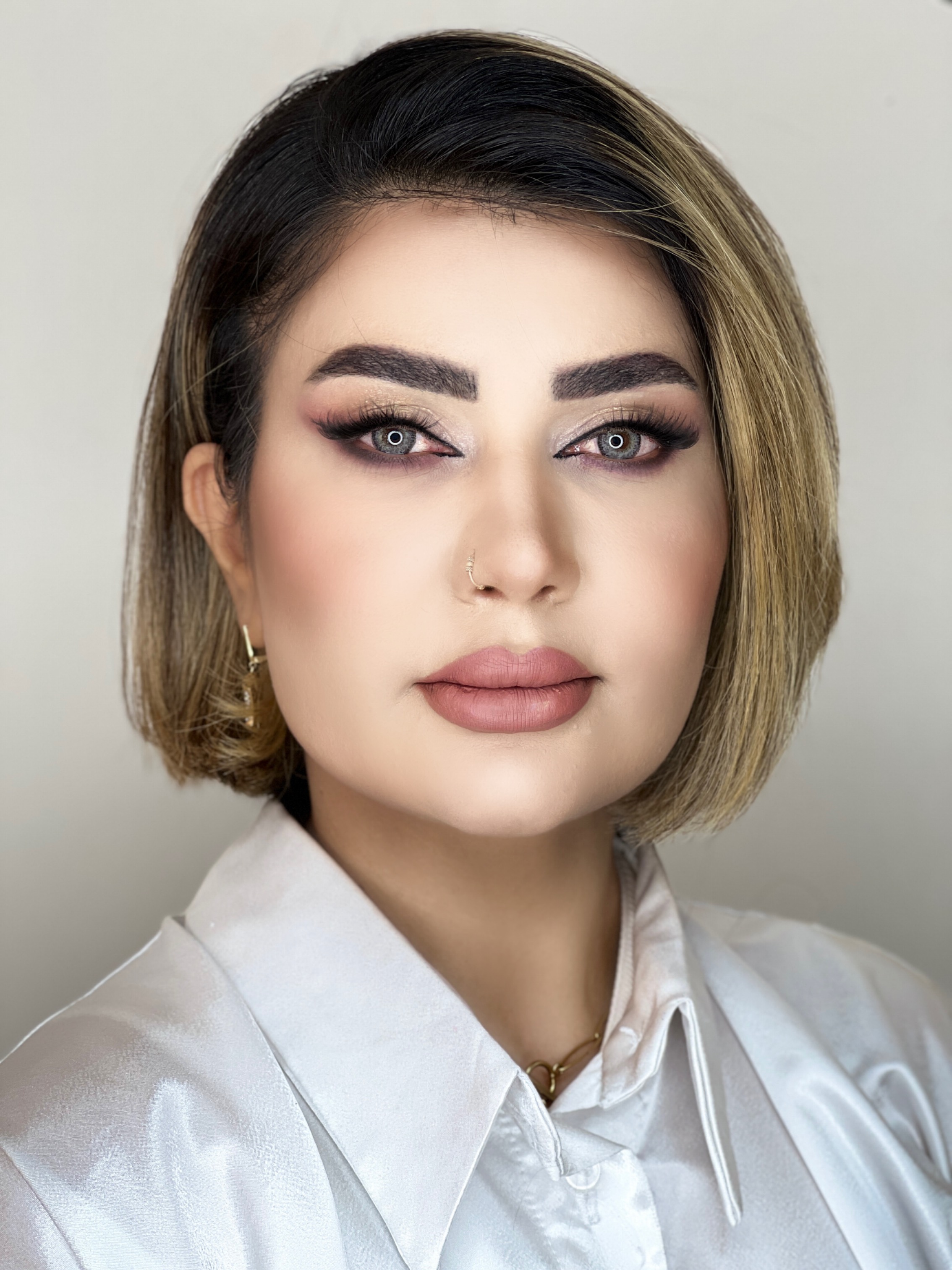 سالن زیبایی  vip هانـی مدیریت آوا معصومی