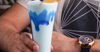 کافه رستوران ۷۰۳