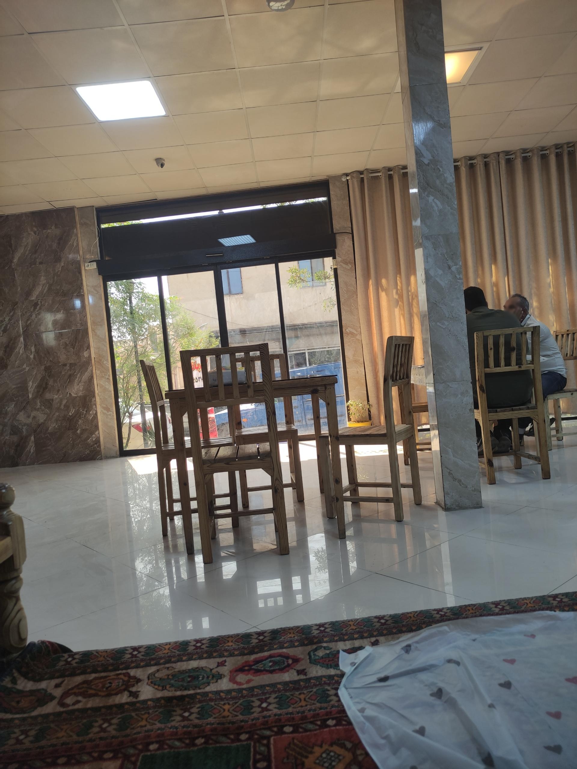 رستوران میلاد