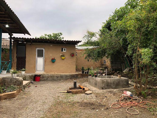 اقامتگاه بومگردی ماه منیر