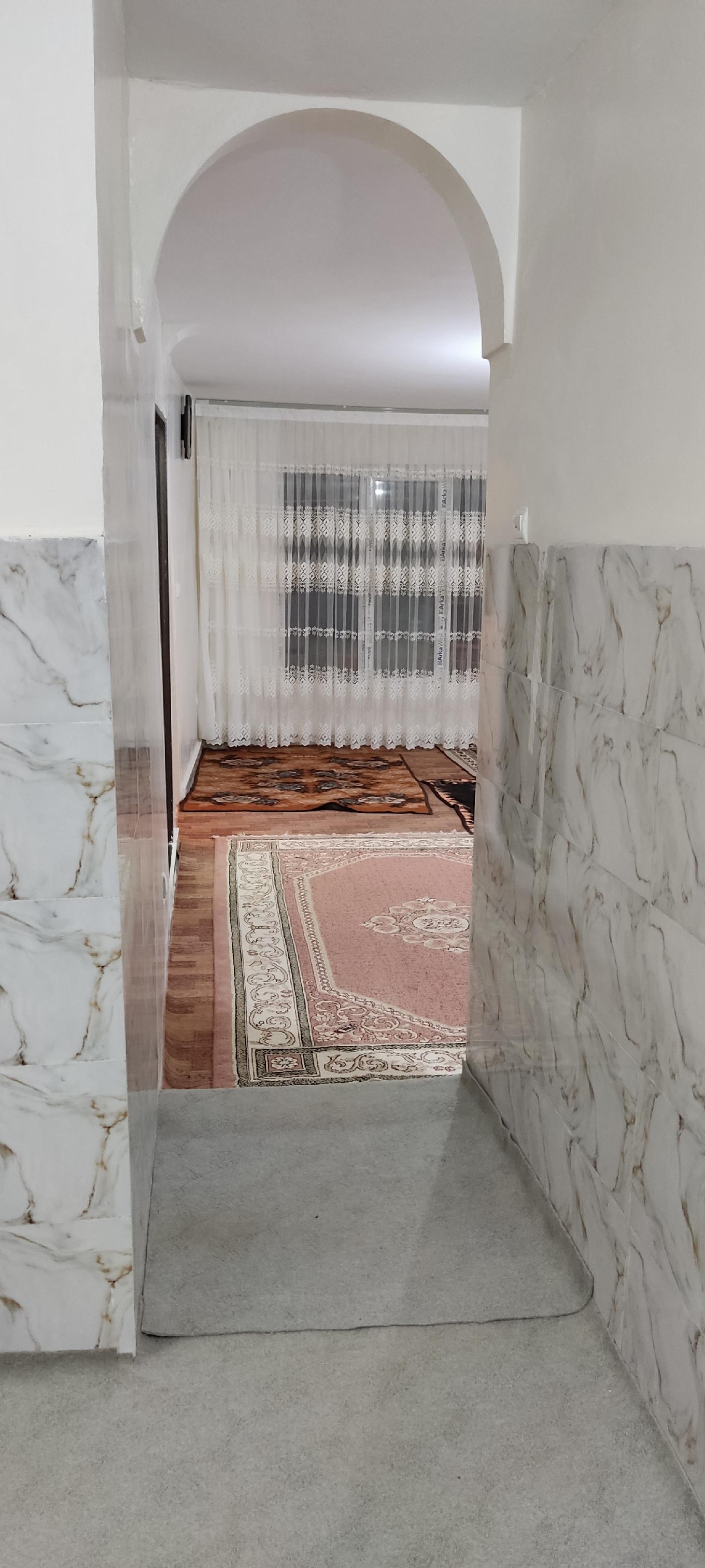 سوئیت مکیدی