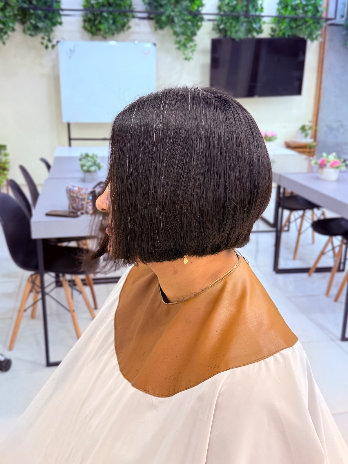 کوتاهی تخصصی مو و موخوره تراپی