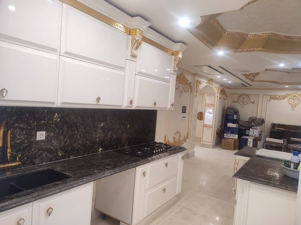 اقای کابینت