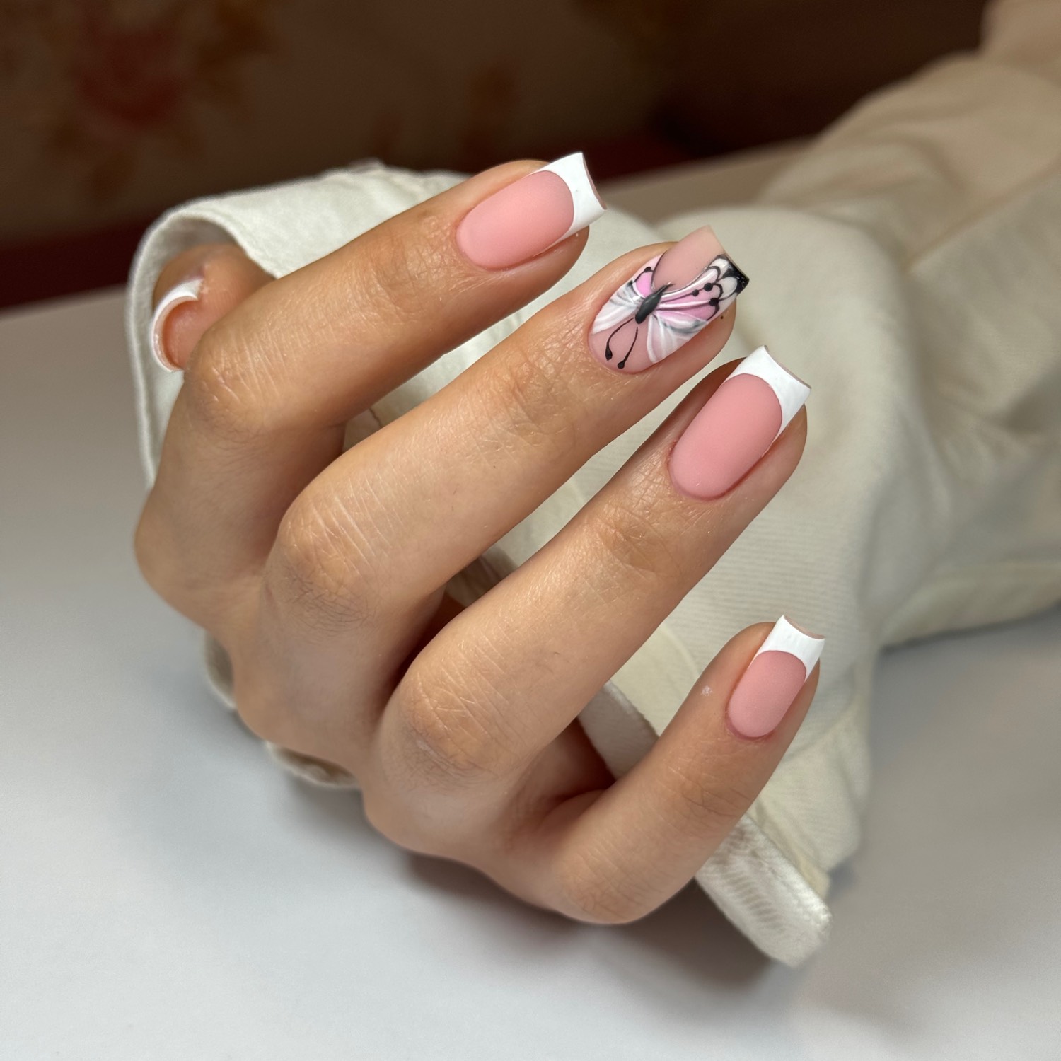 خدمات تخصصی ناخن پارا نیل