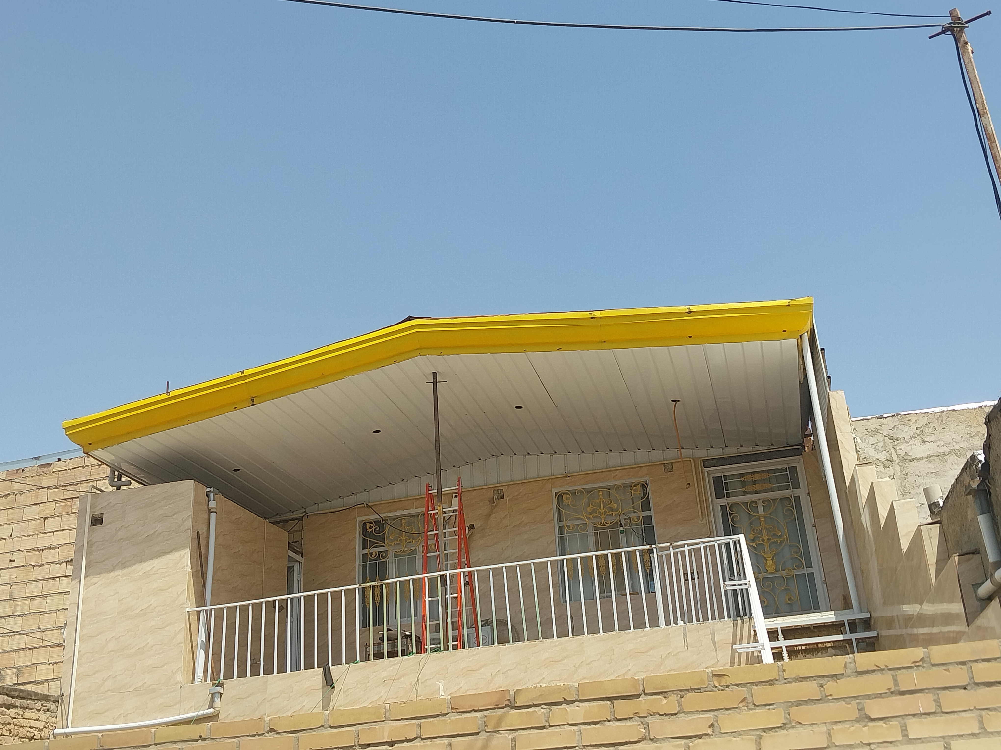 اجرای سقف شیروانی ویلا عظیم زاده