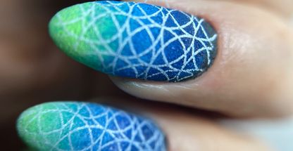 خدمات تخصصی ناخن آترین