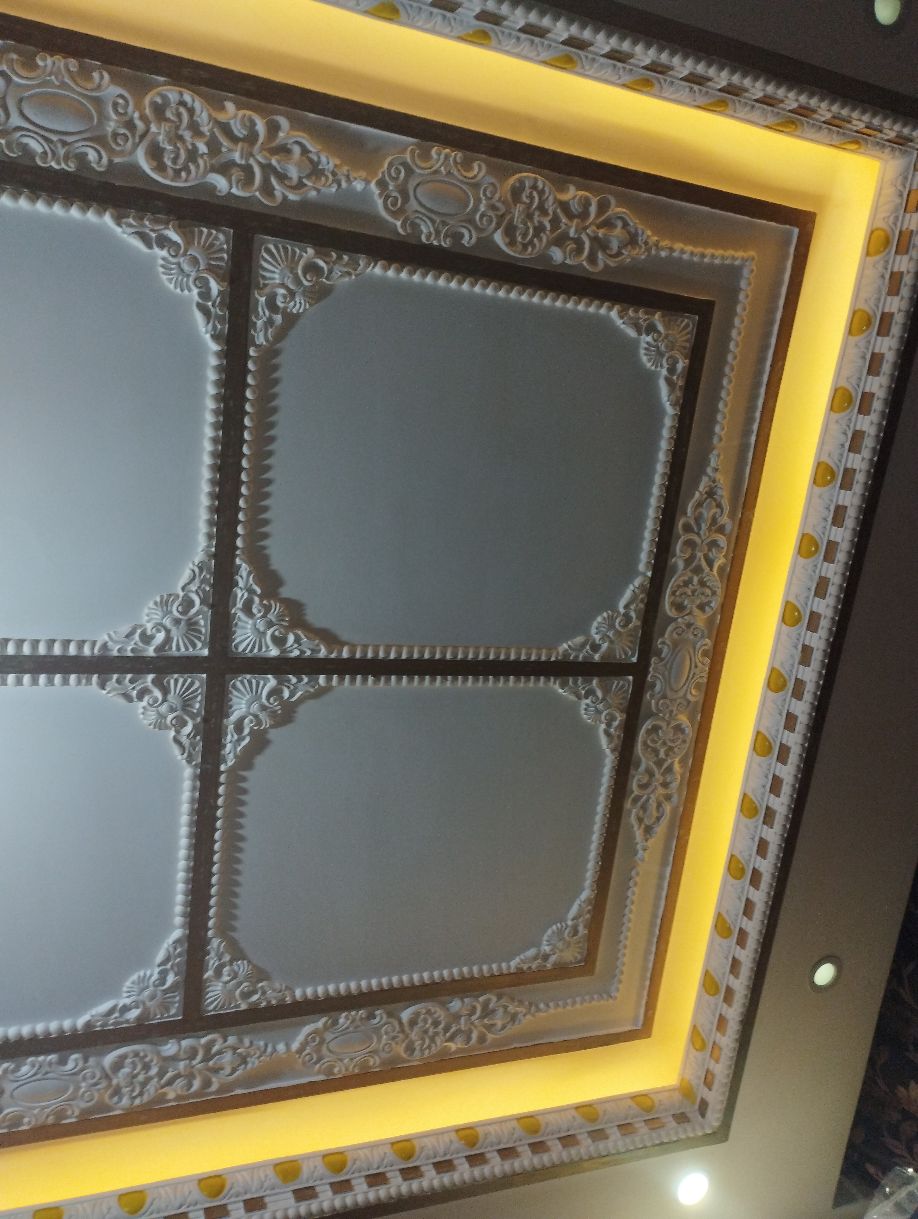 گچکاری هرمک زایی