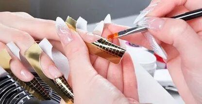 سالن کاشت ناخن راحله