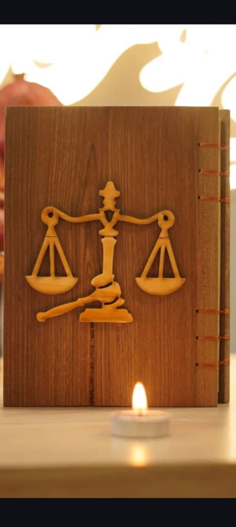 وکیل خانم انگزی