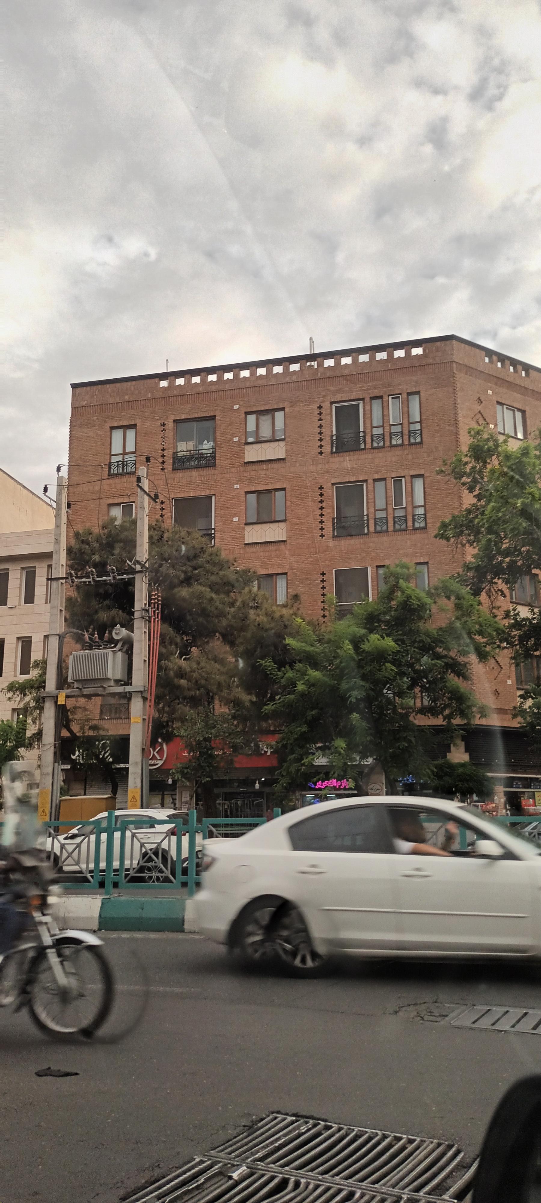 فروشگاه افق کوروش