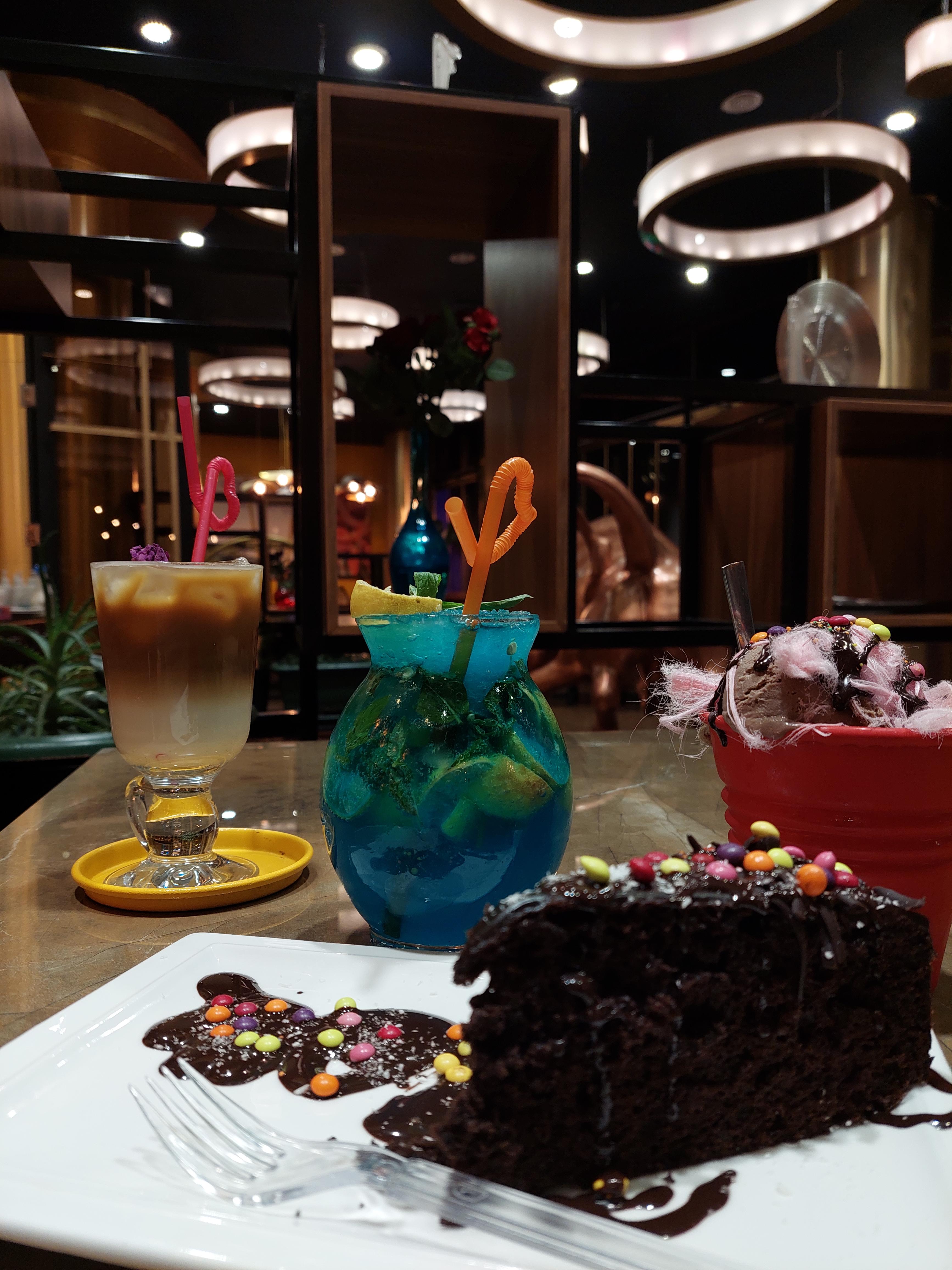 فست فود روژ