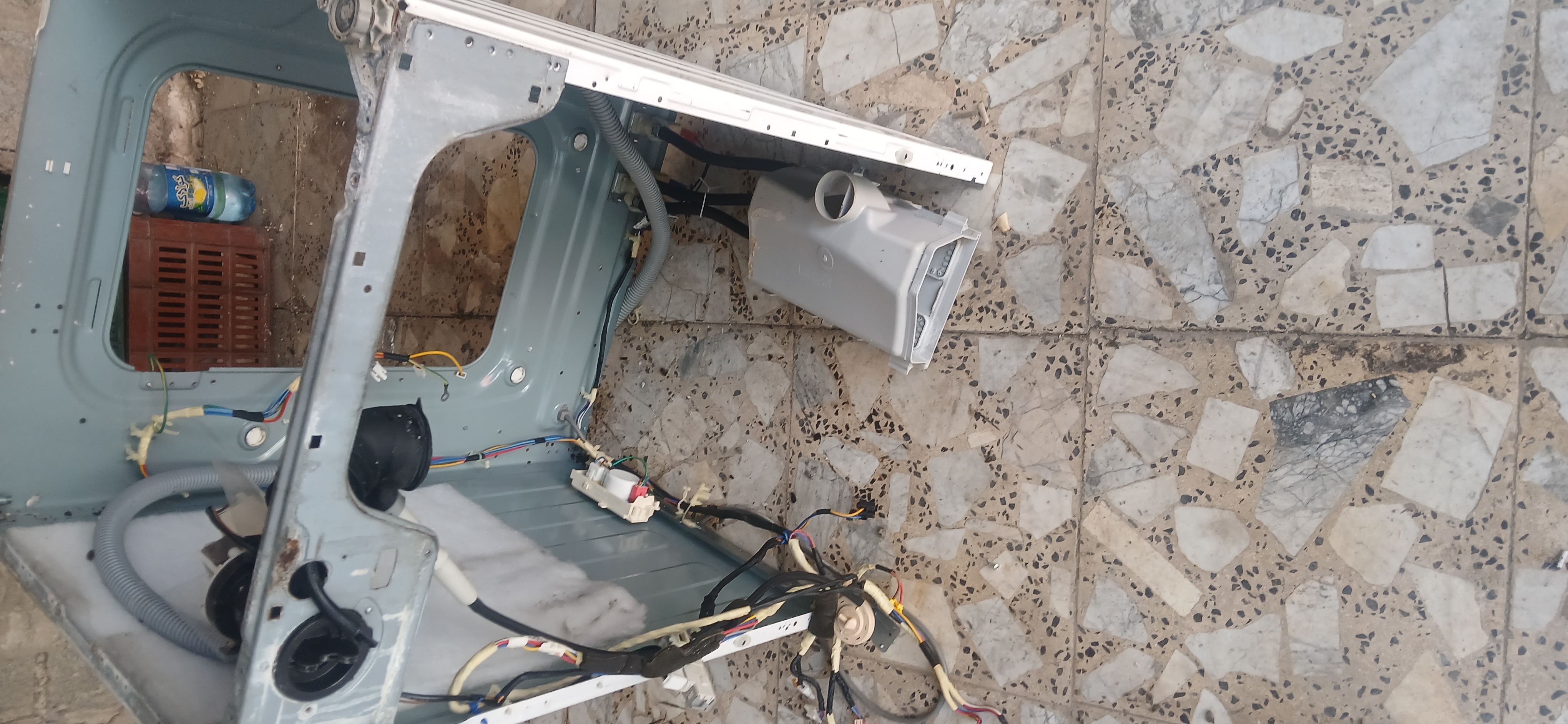 تعمیرات انواع برد و لوازم خانگی امید