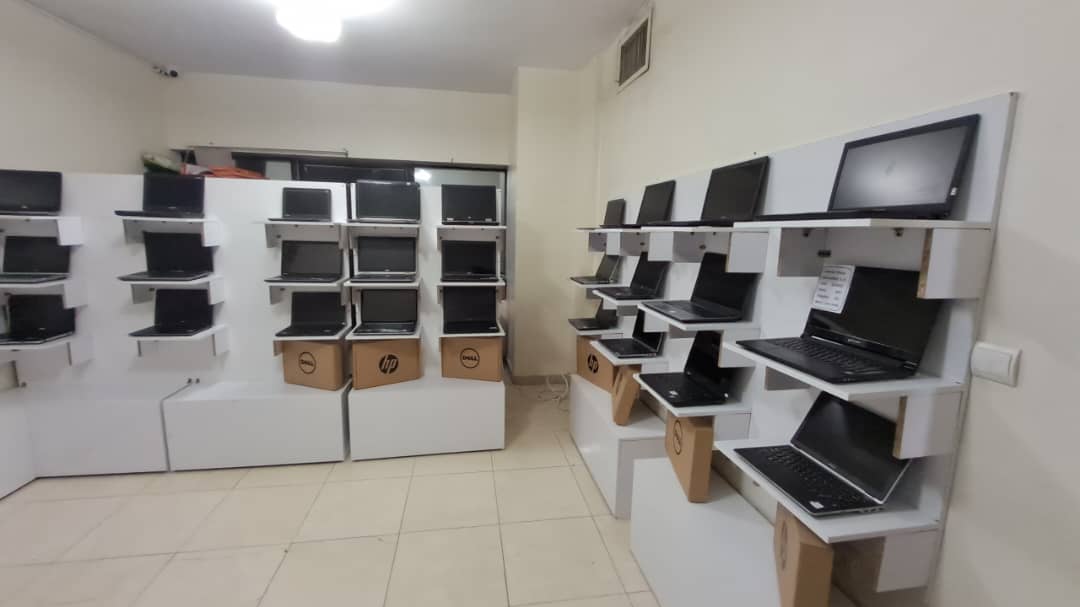 لپتاپ نارین استوک