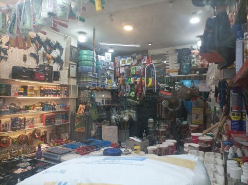 رنگ و ابزار بزرگ مشکات توس