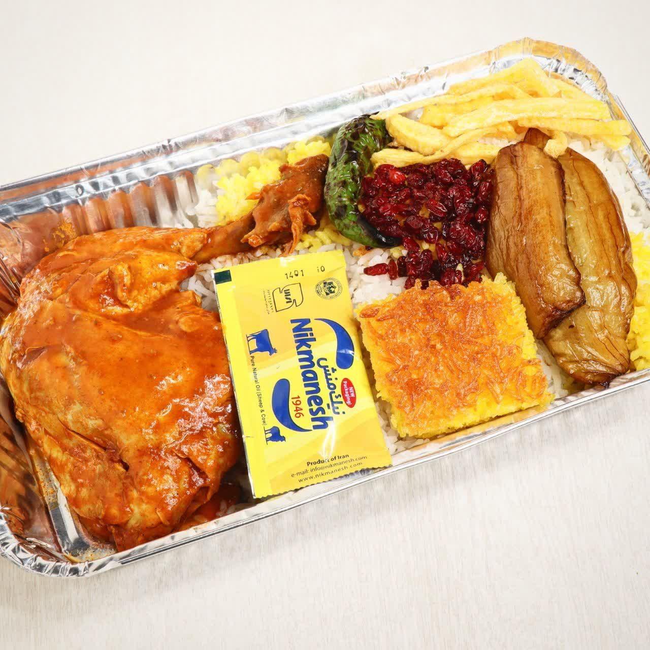 تهیه غذا حامد