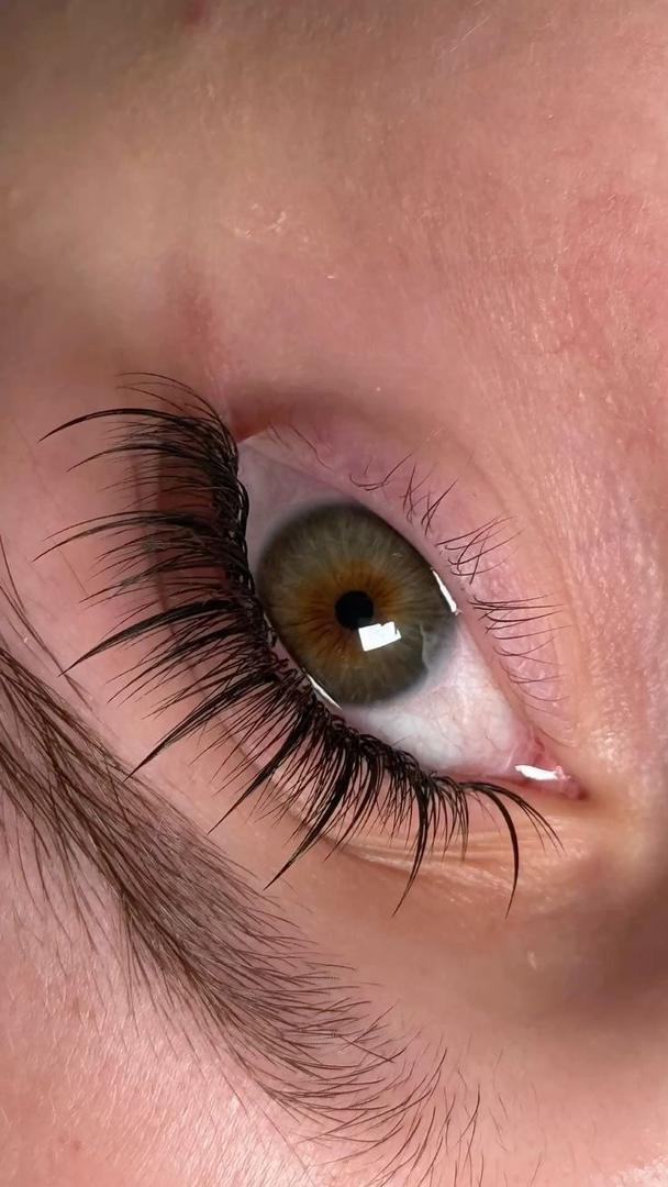 خدمات تخصصی اکستنشن مژه بیتا