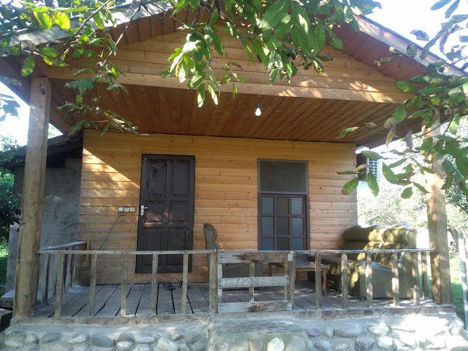 کلبه چوبی آرمان