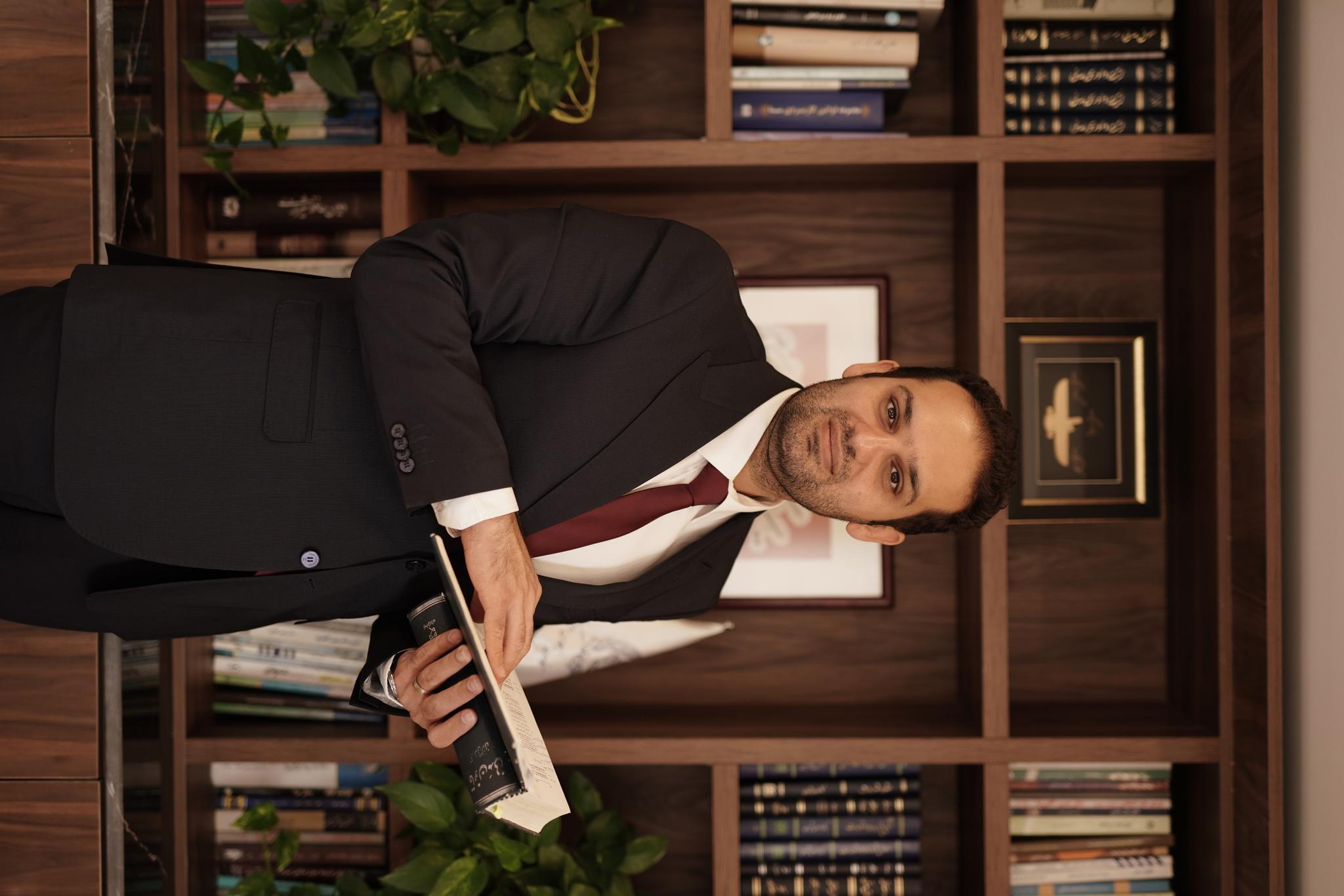 دفتر وکالت وکیل پایه یک احسان عابدین