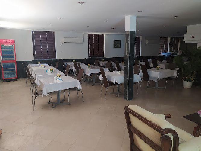 هتل نخل زرین