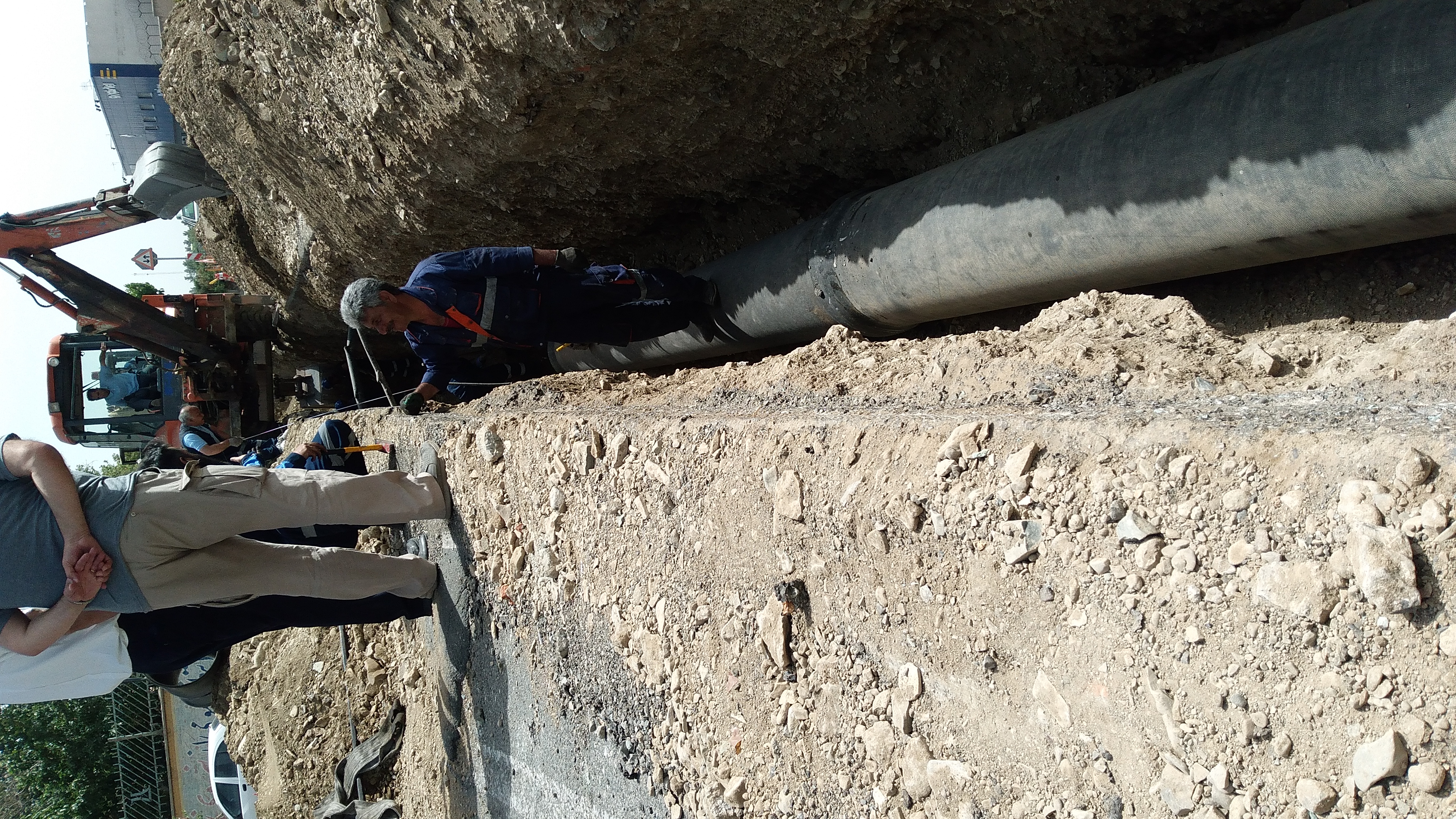 تعمیرات ولوله کشی اب ‌نصب پمپ اب ومخزن