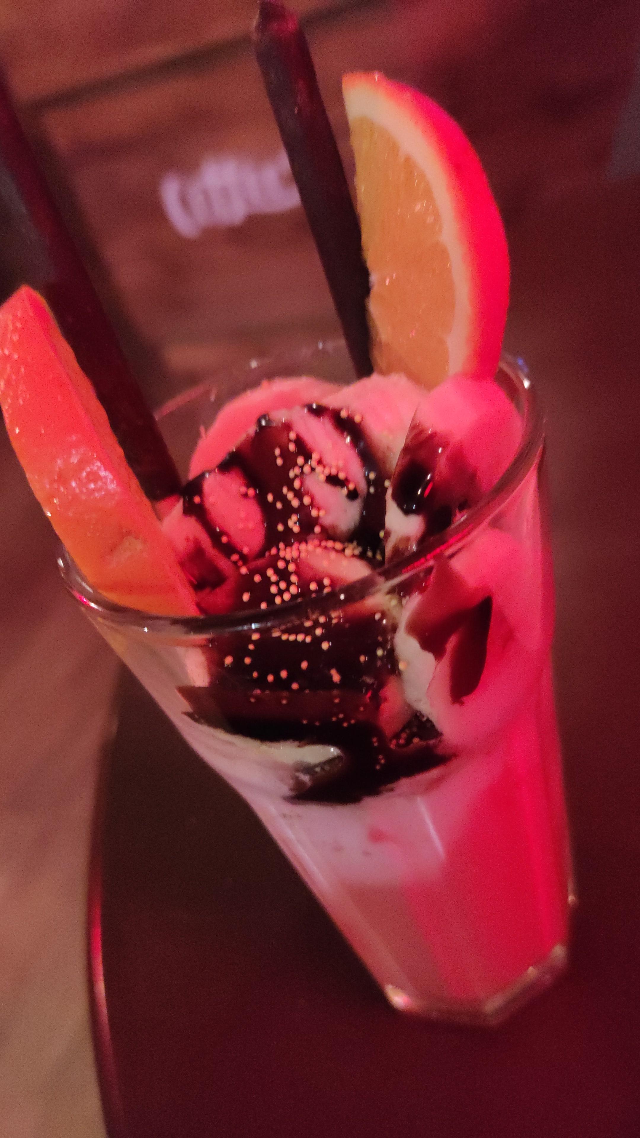 کافه آقای دراگون