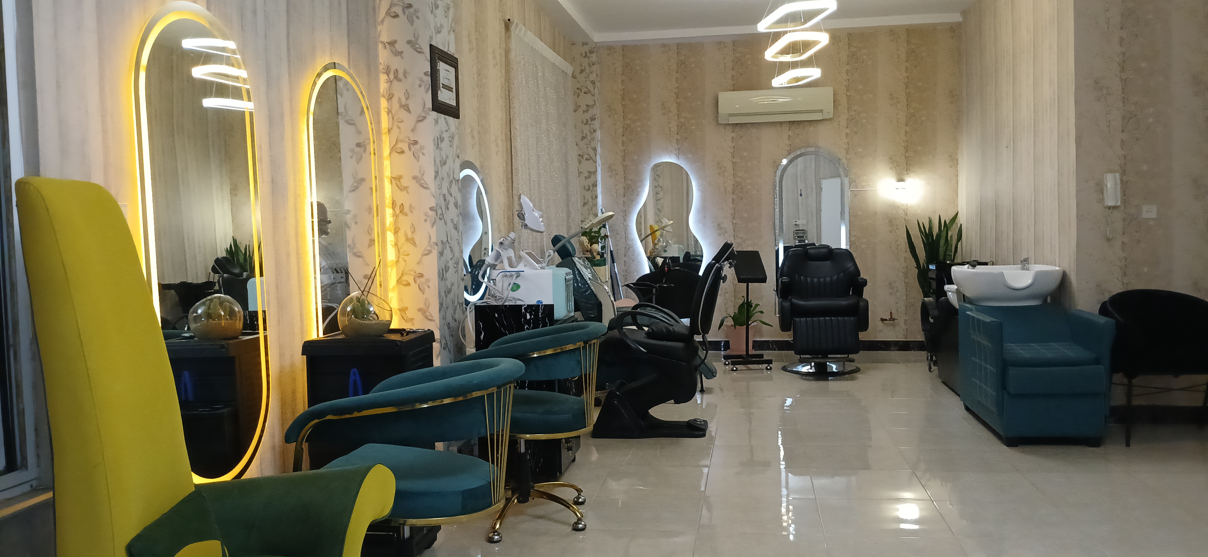 خدمات تخصصی آرایشی رامتین cip