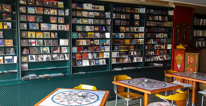 کافه کتاب بدرقه جاویدان