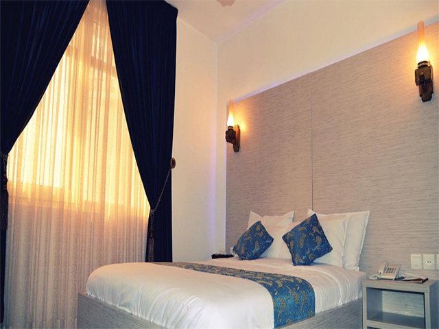 هتل نگین نور