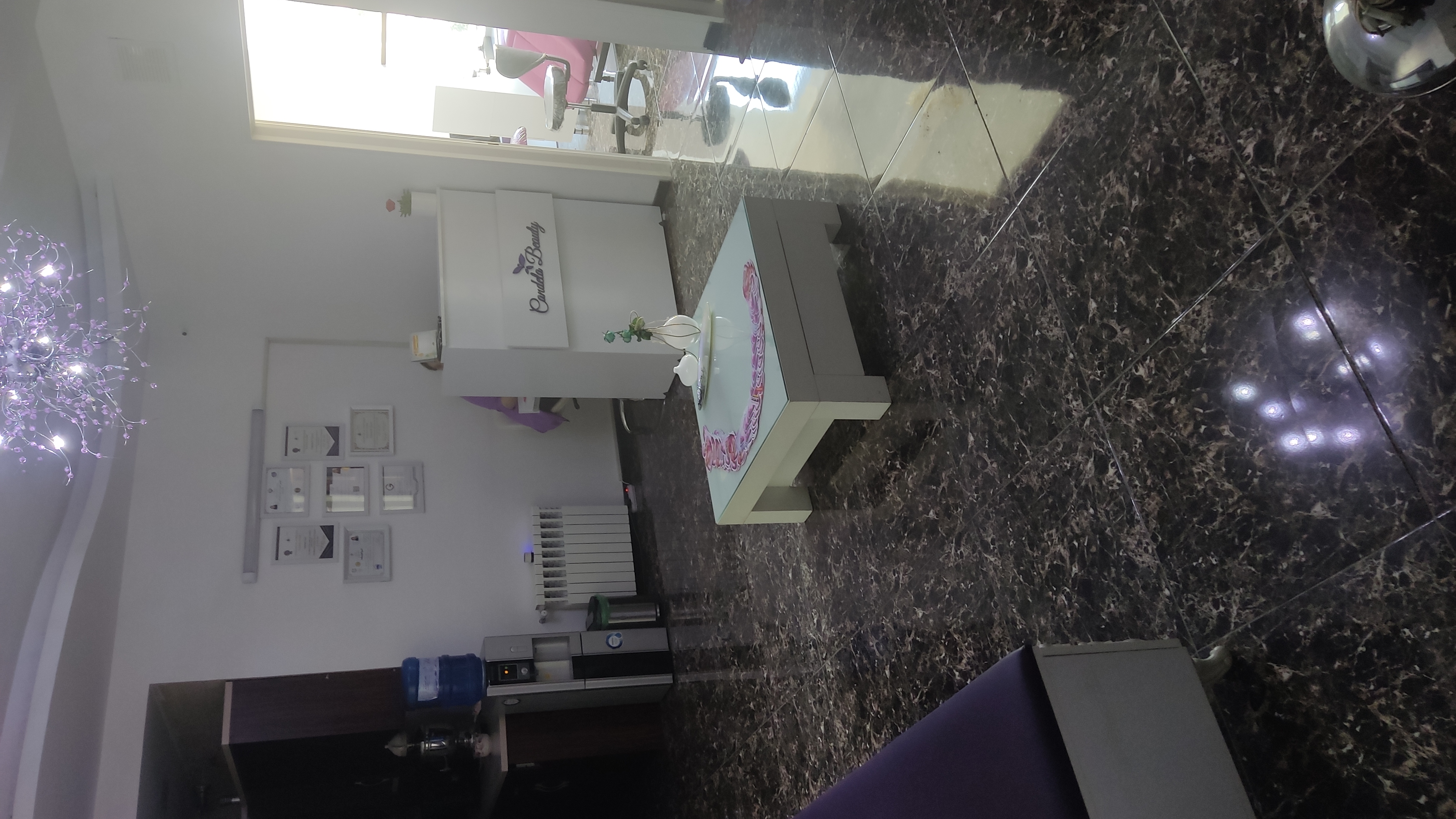 کلینیک پوست و زیبایی کندلا بیوتی