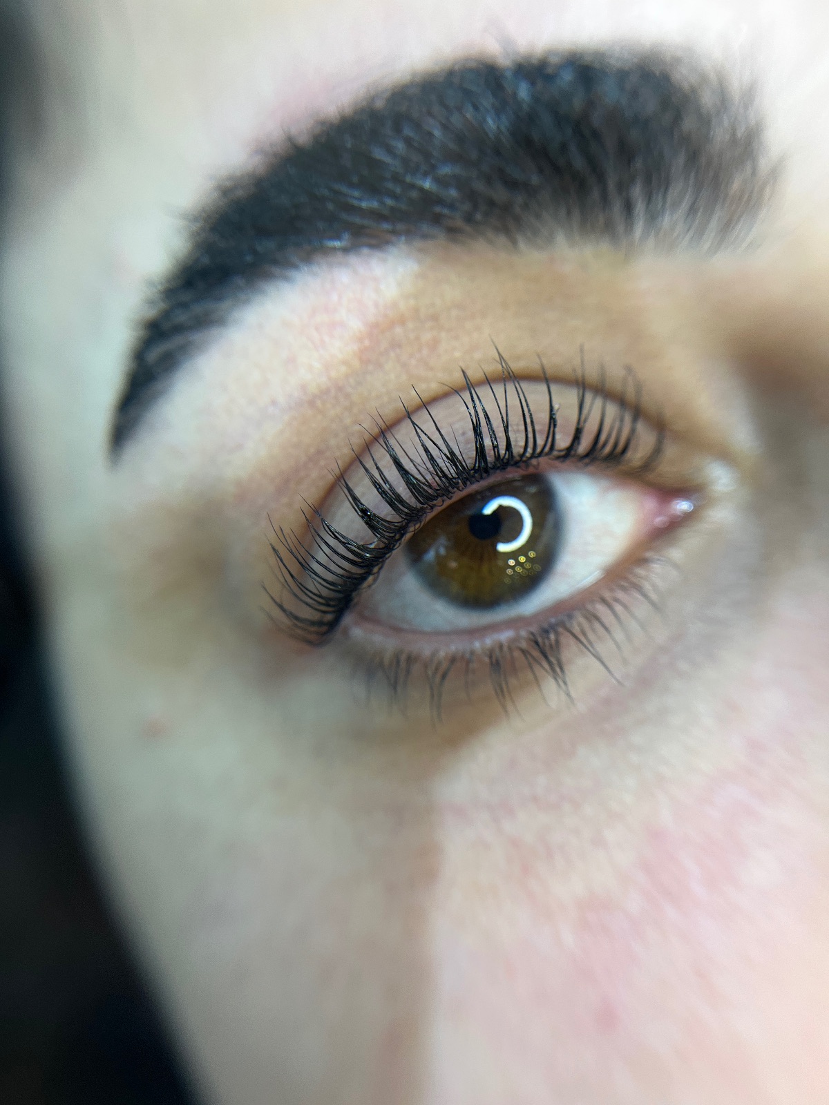 خدمات تخصصی اکستنشن مژه و لیفت لمینت