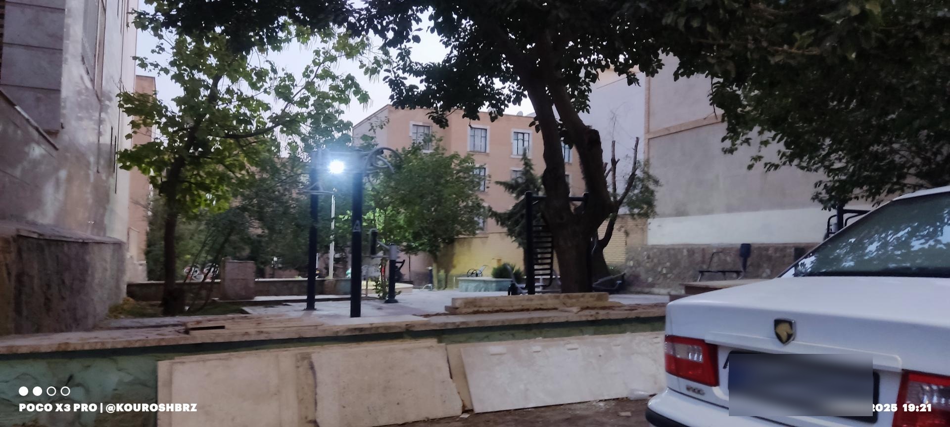بوستان دیبا