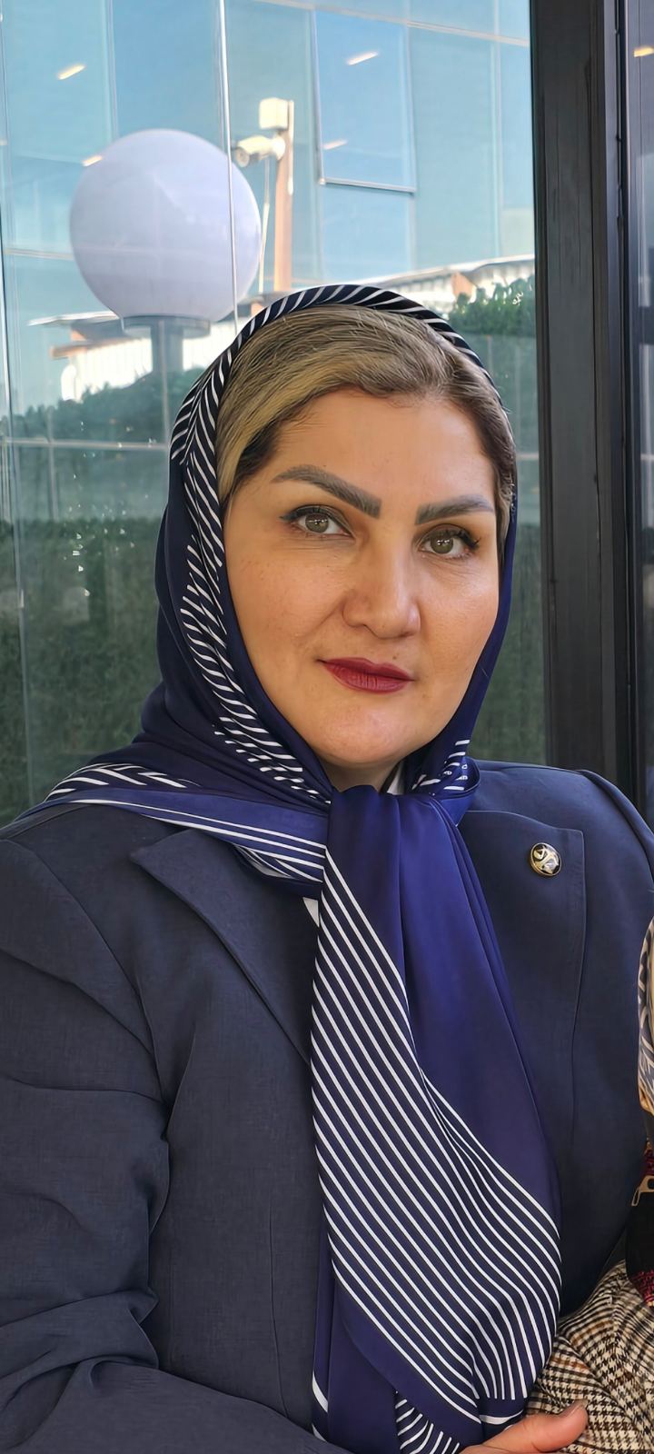 وکیل پایه یک دادگستری ندا حسنی