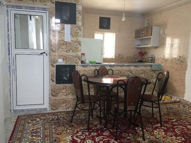 بیستون سوئیت