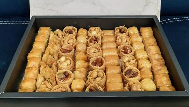 باقلوا و کنافه لبنانی لیالی