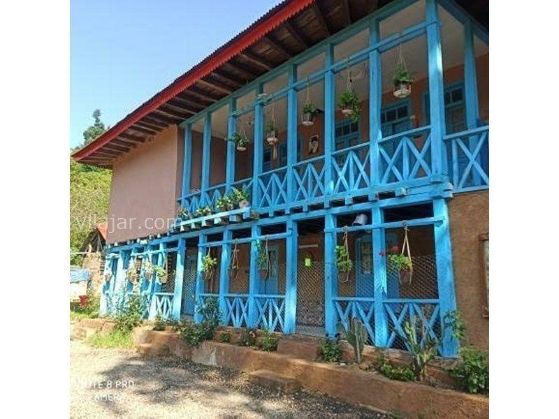 اقامتگاه بومگردی ماه نشین