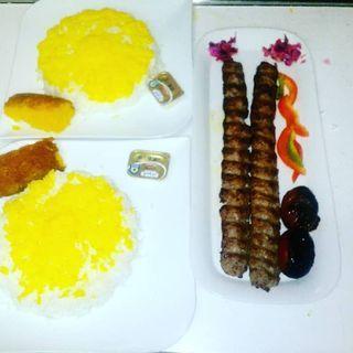 کافه رستوران بختیاری