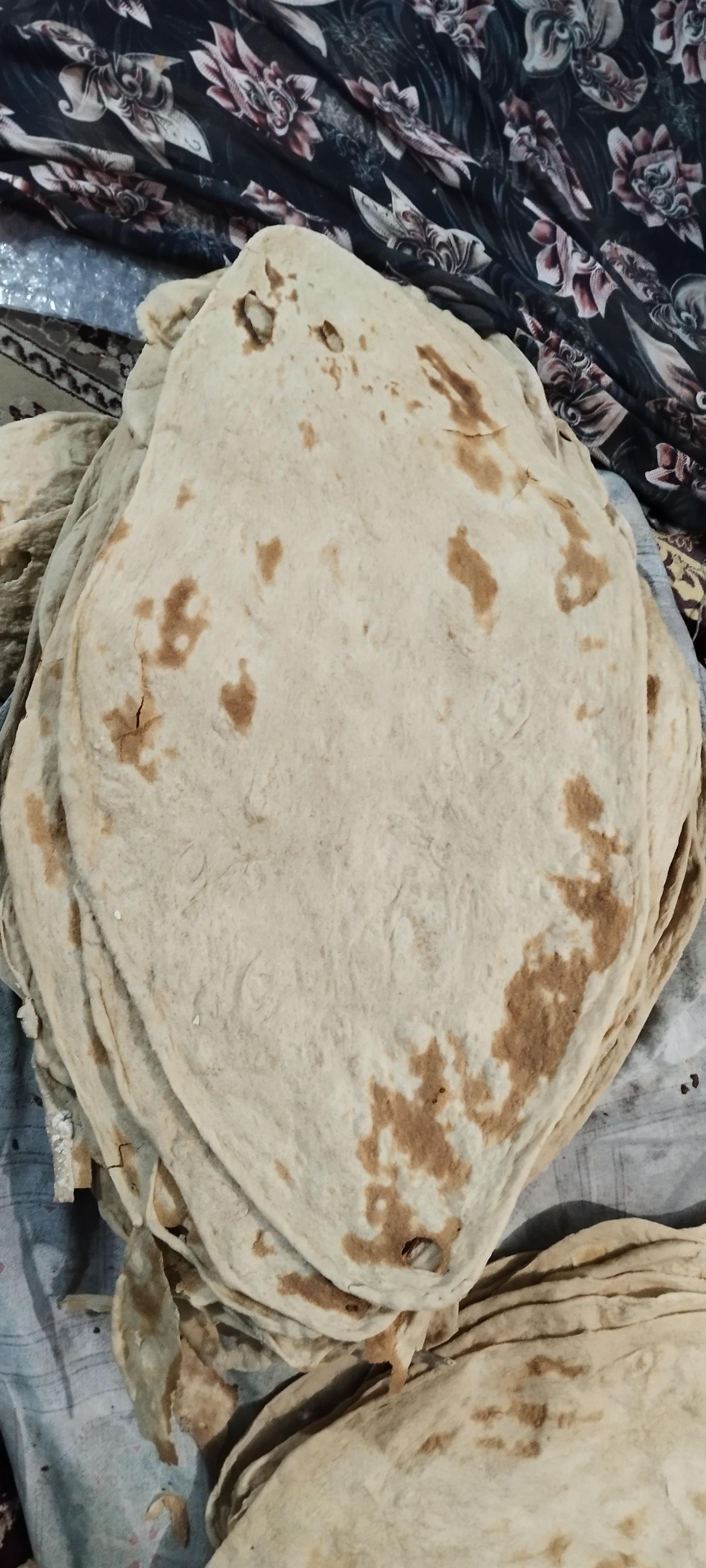 نان محلی طاهری