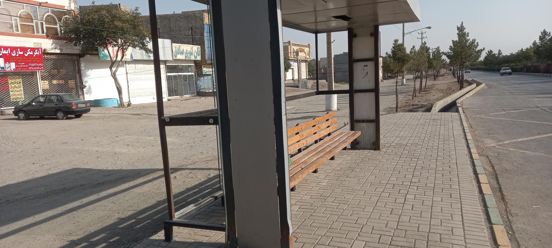 ایستگاه اتوبوس شاهنامه 39