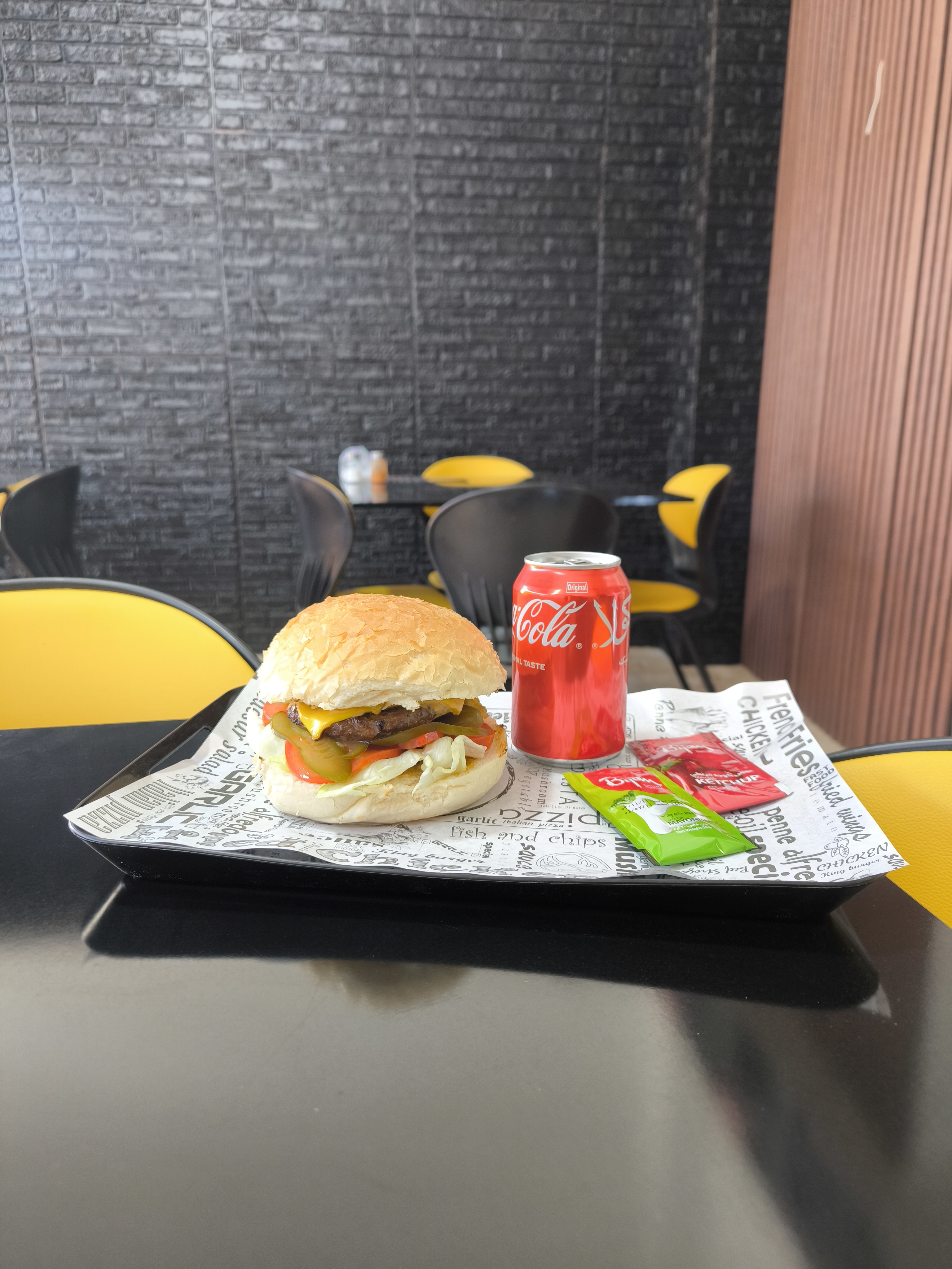 فست فود سوآره