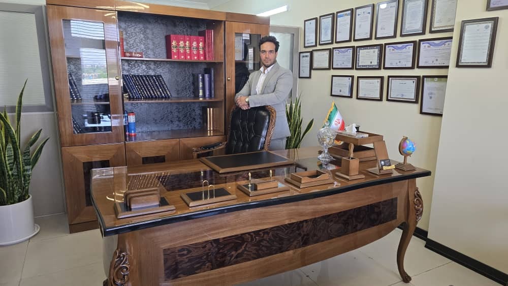 وکیل دکتر محمد علی احمدی پور